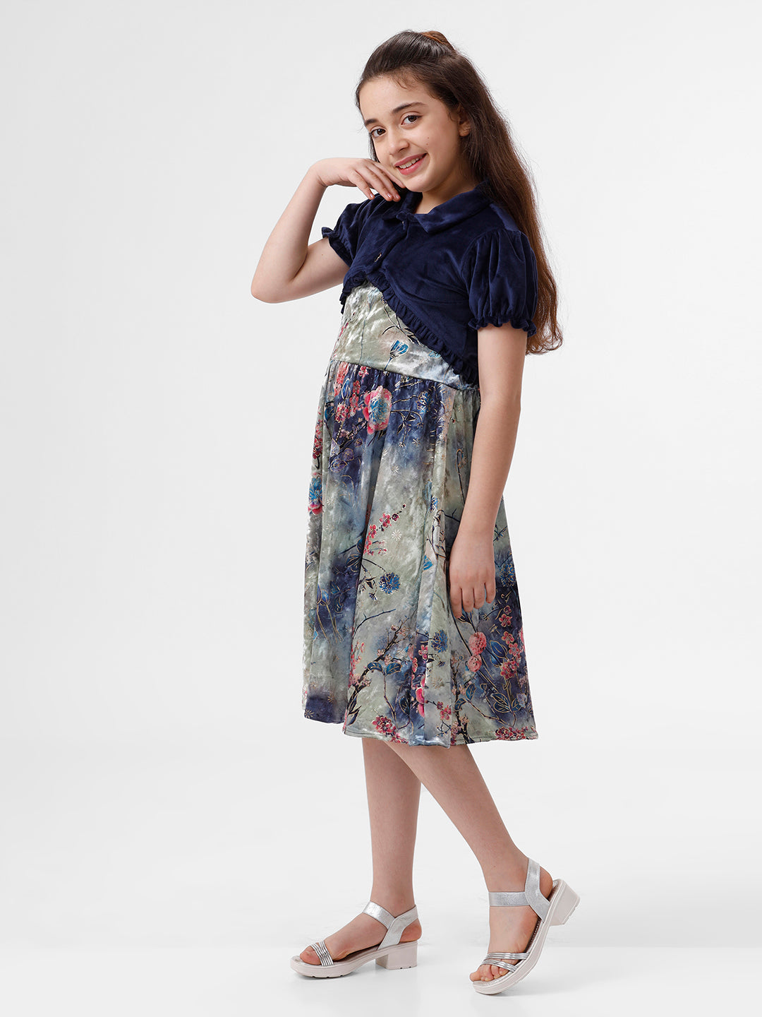 Girls Flock embrodery dress with velvet overcoat