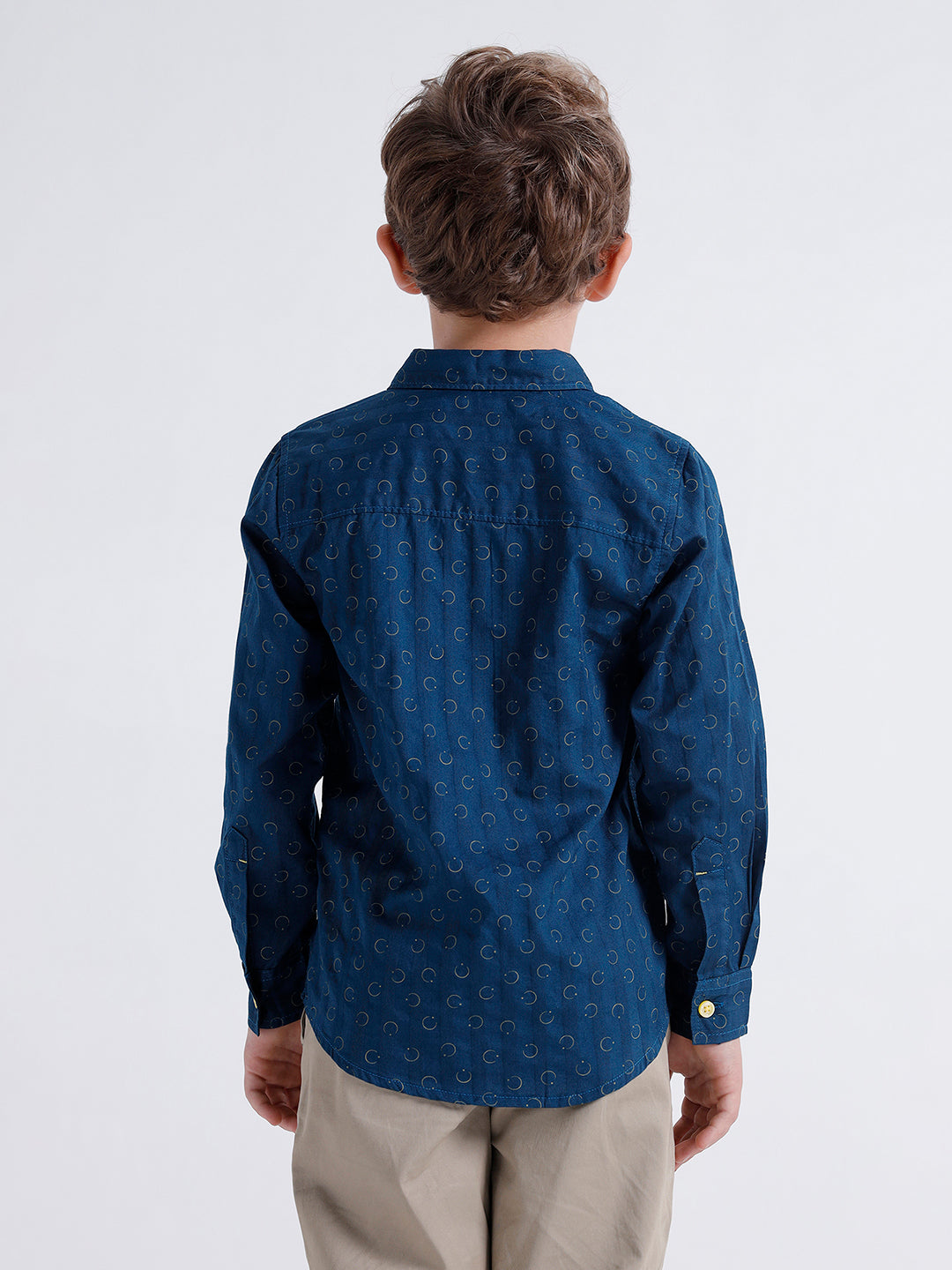 Boys long sleeve shirt with contrat button and badge