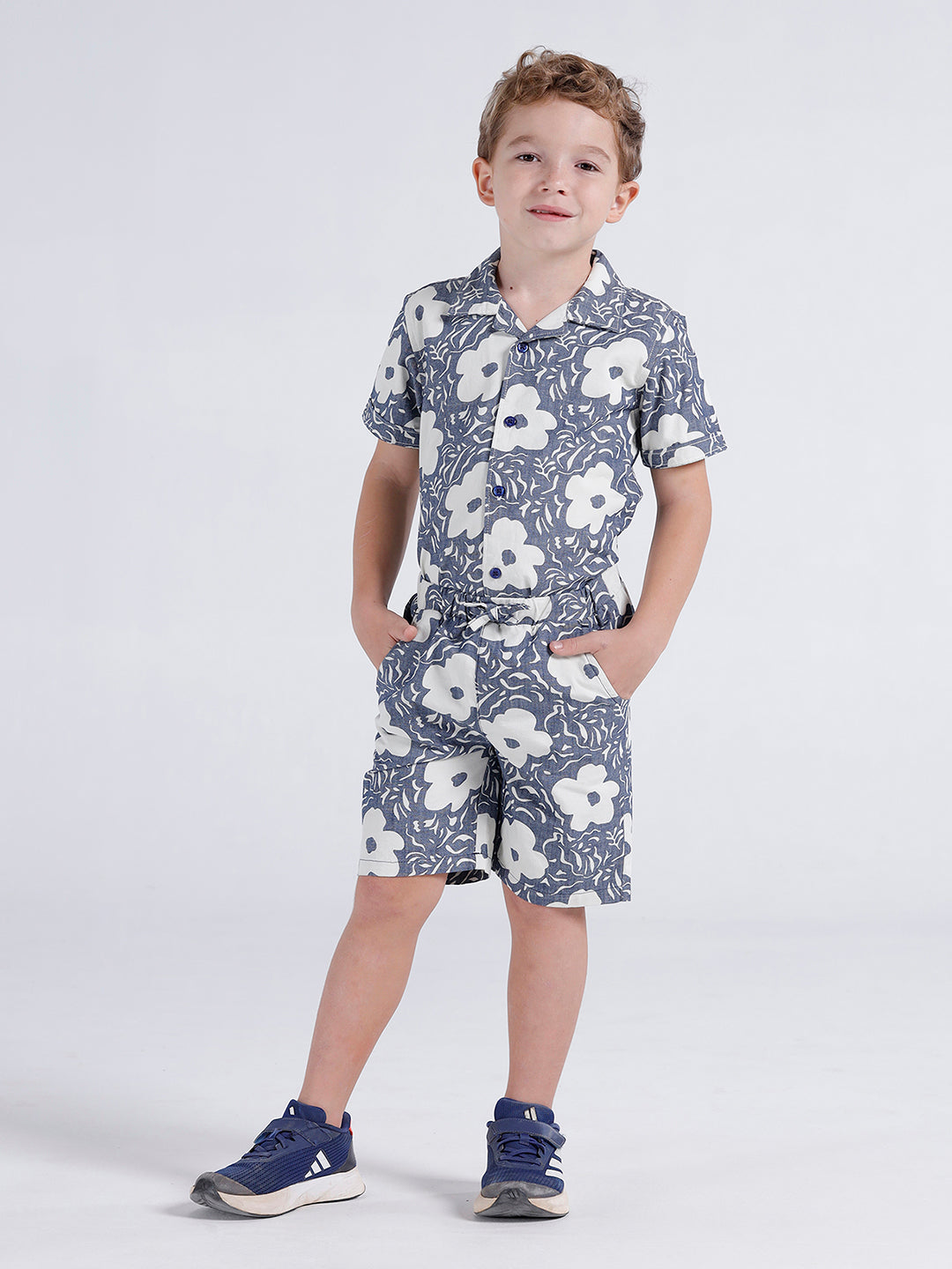 Boys printed elasticated shorts