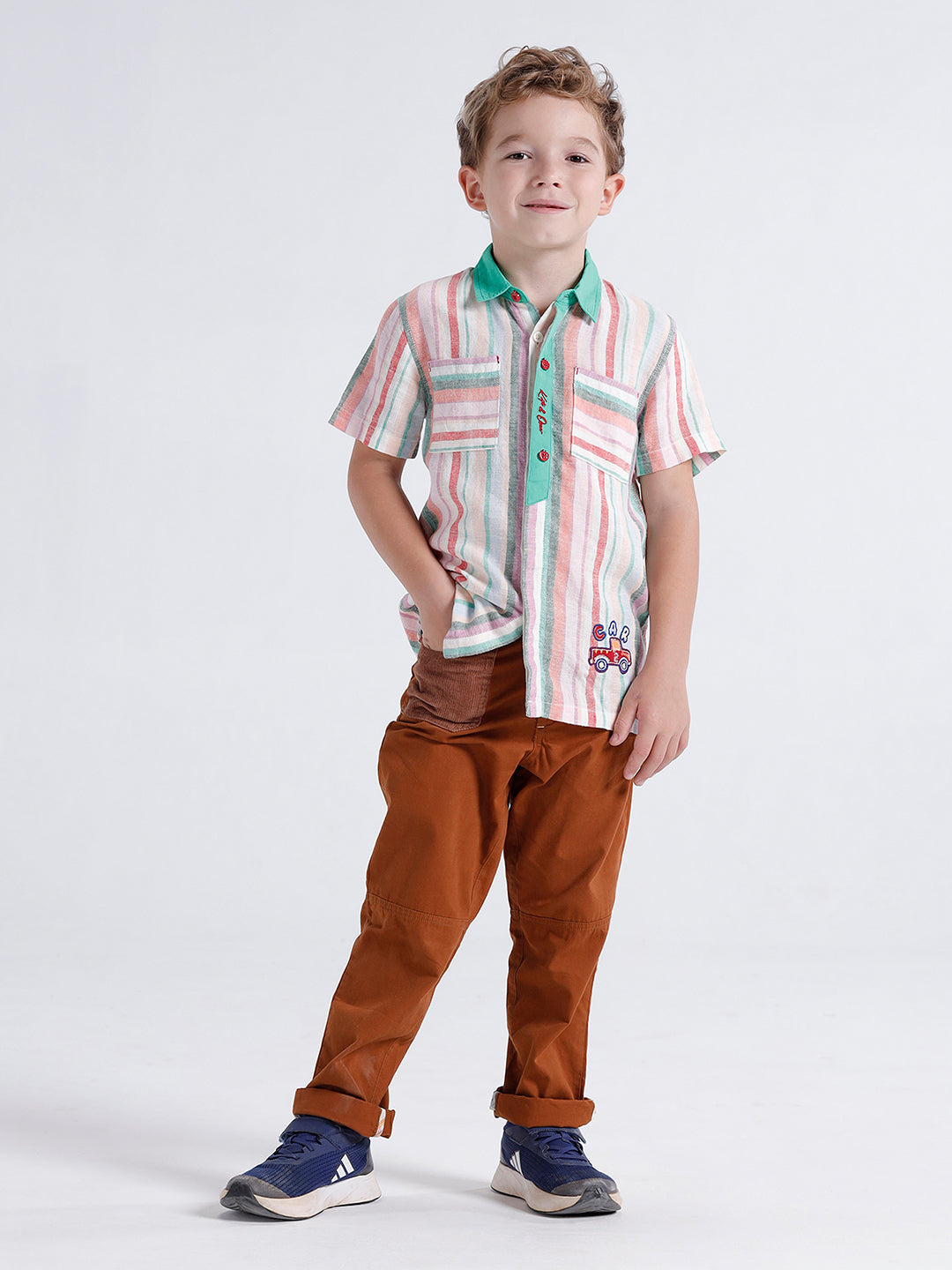 Boys short sleeve shirt with contrast collar & placket