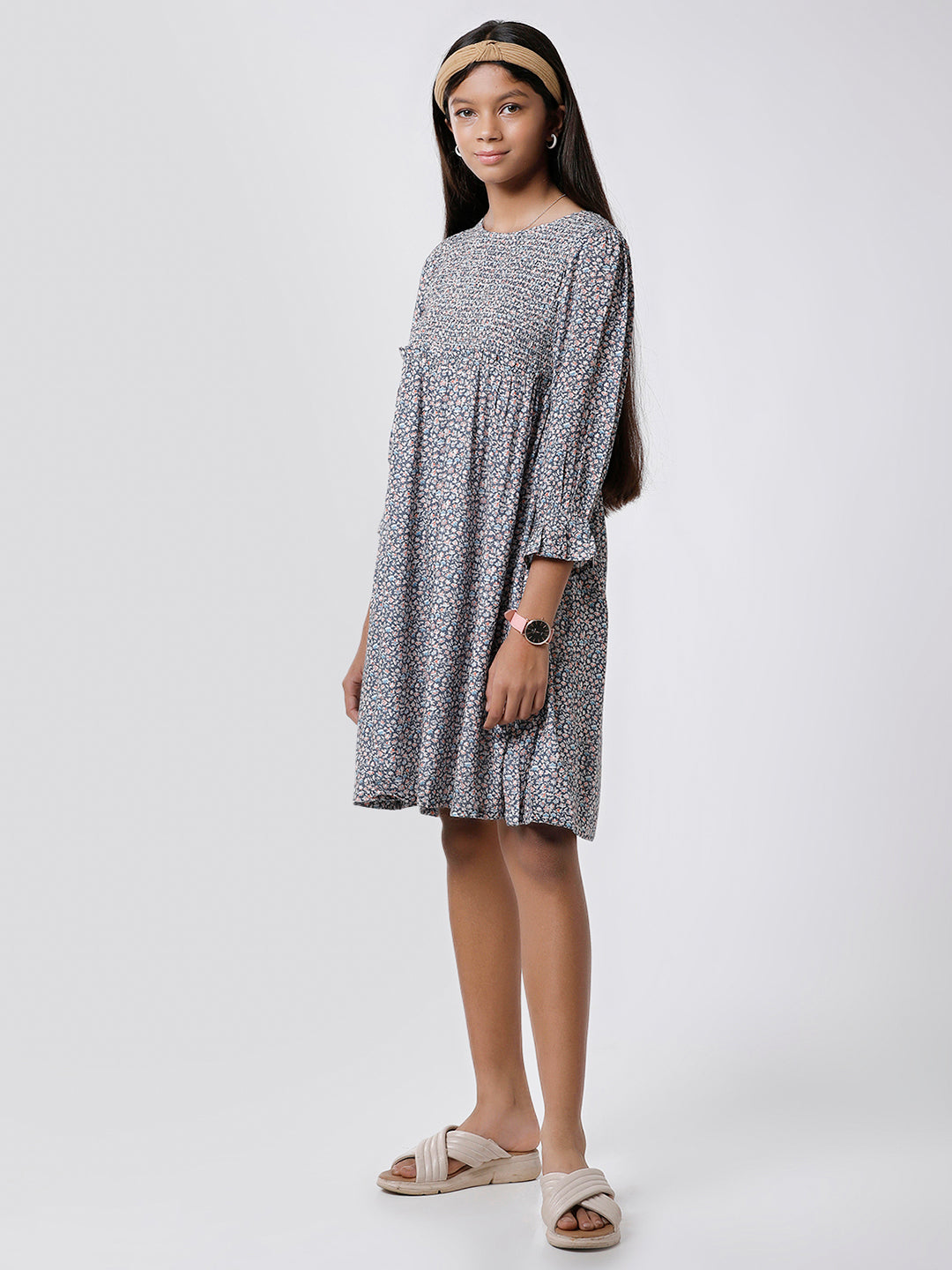 Ditsy Floral Printed Smocking Dress