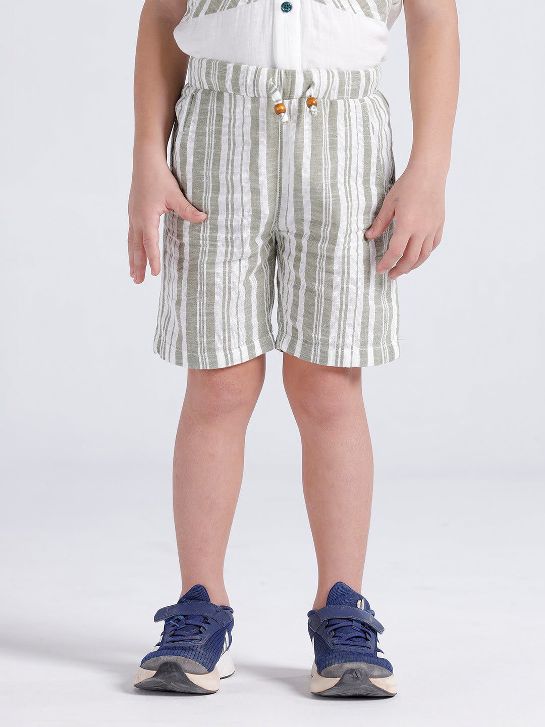 Boys Striped elasticated shorts