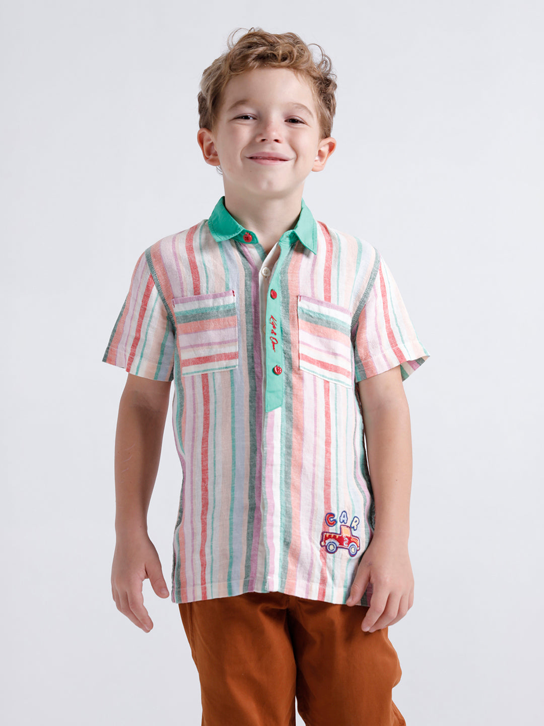 Boys short sleeve shirt with contrast collar & placket