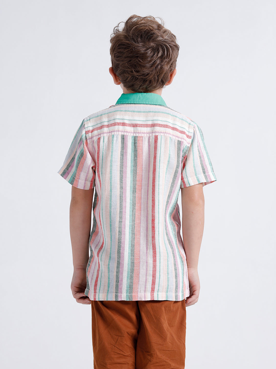Boys short sleeve shirt with contrast collar & placket