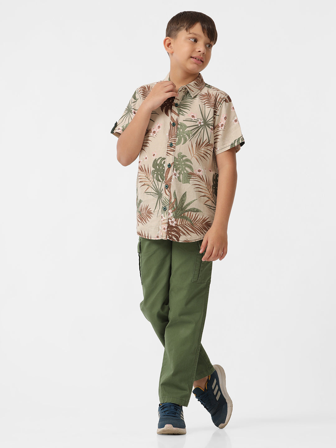 Boys Regular Fit Solid Cargo Trouser